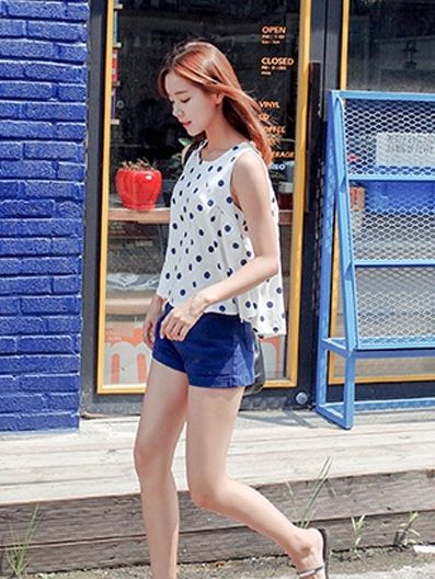 夏季简约搭配图片 看韩国街拍怎么穿